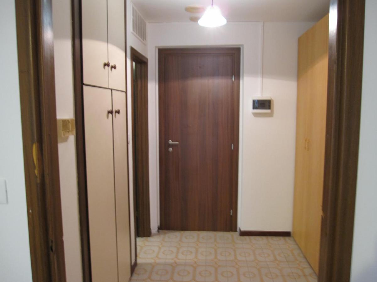 Argea Apartment Градо Екстериор снимка