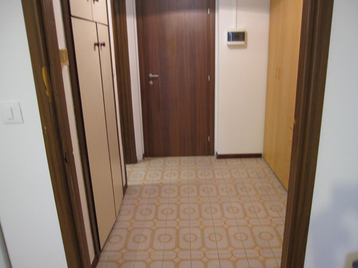 Argea Apartment Градо Екстериор снимка