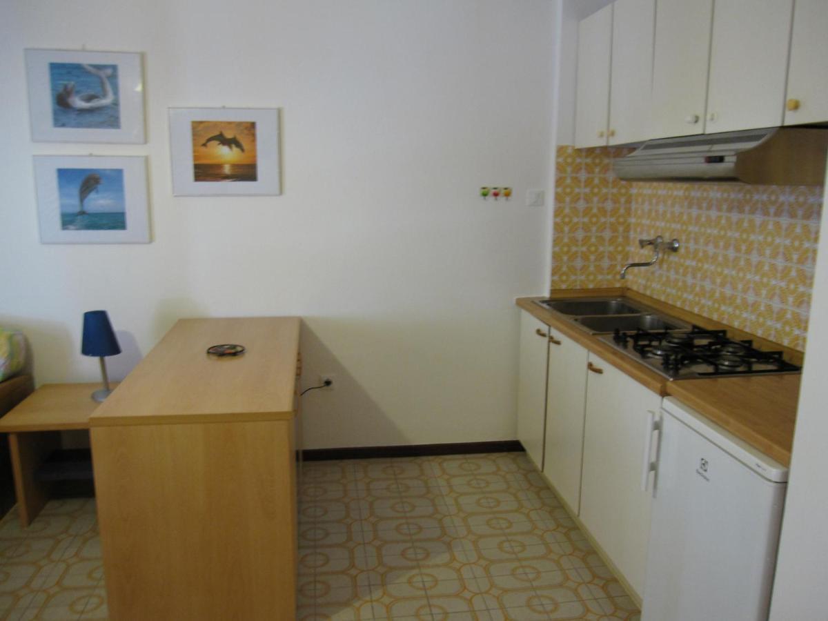 Argea Apartment Градо Екстериор снимка