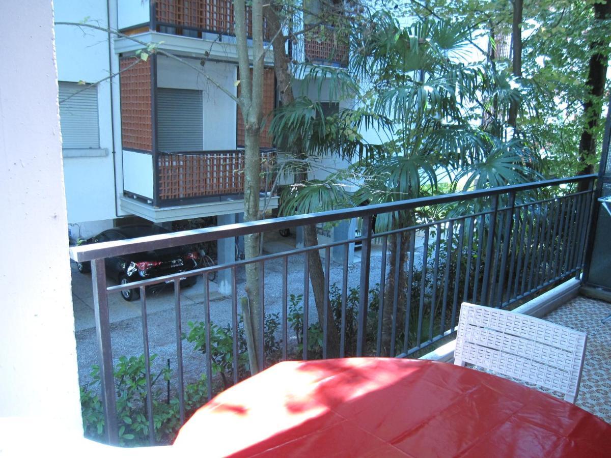Argea Apartment Градо Екстериор снимка