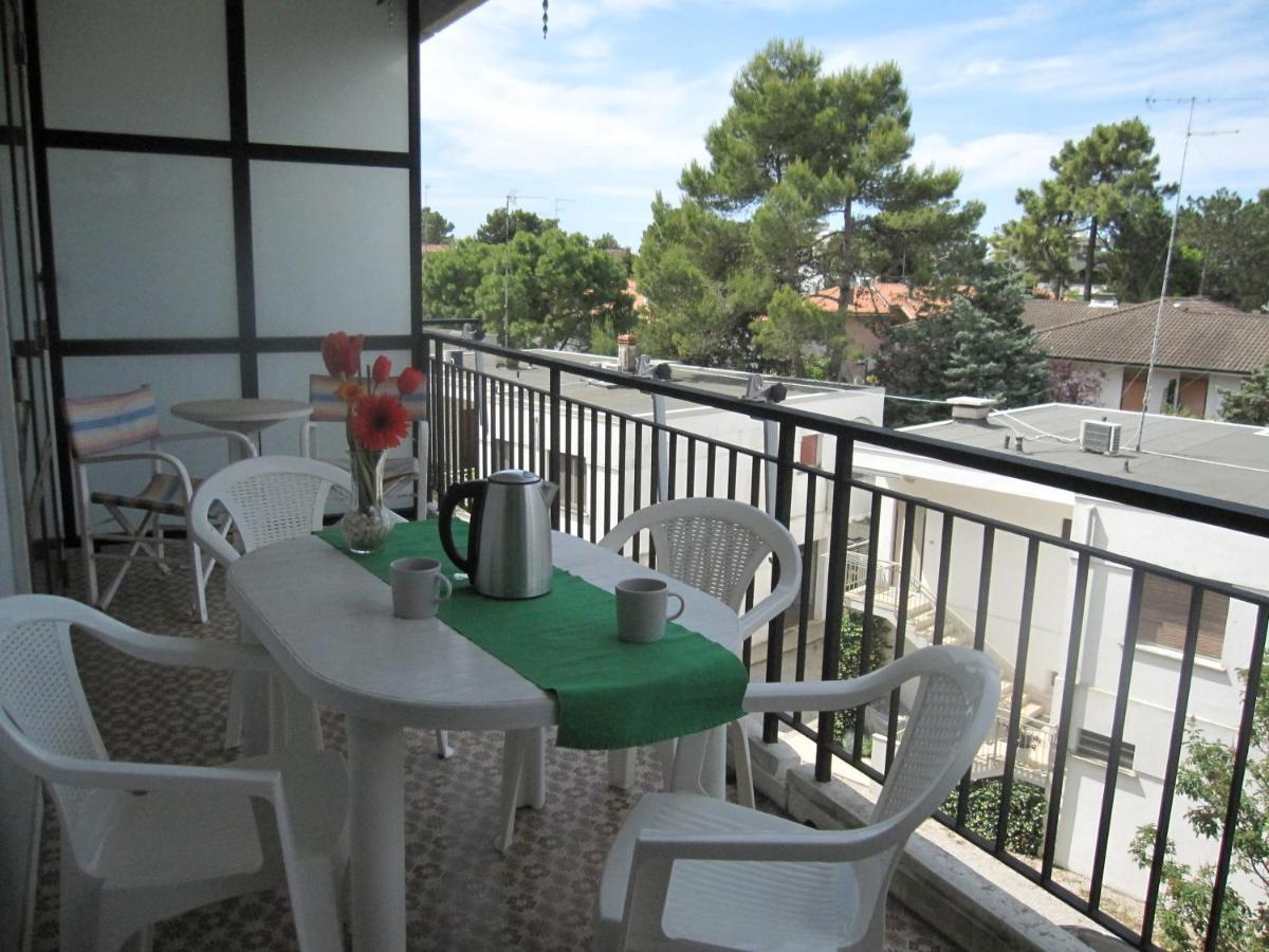 Argea Apartment Градо Екстериор снимка