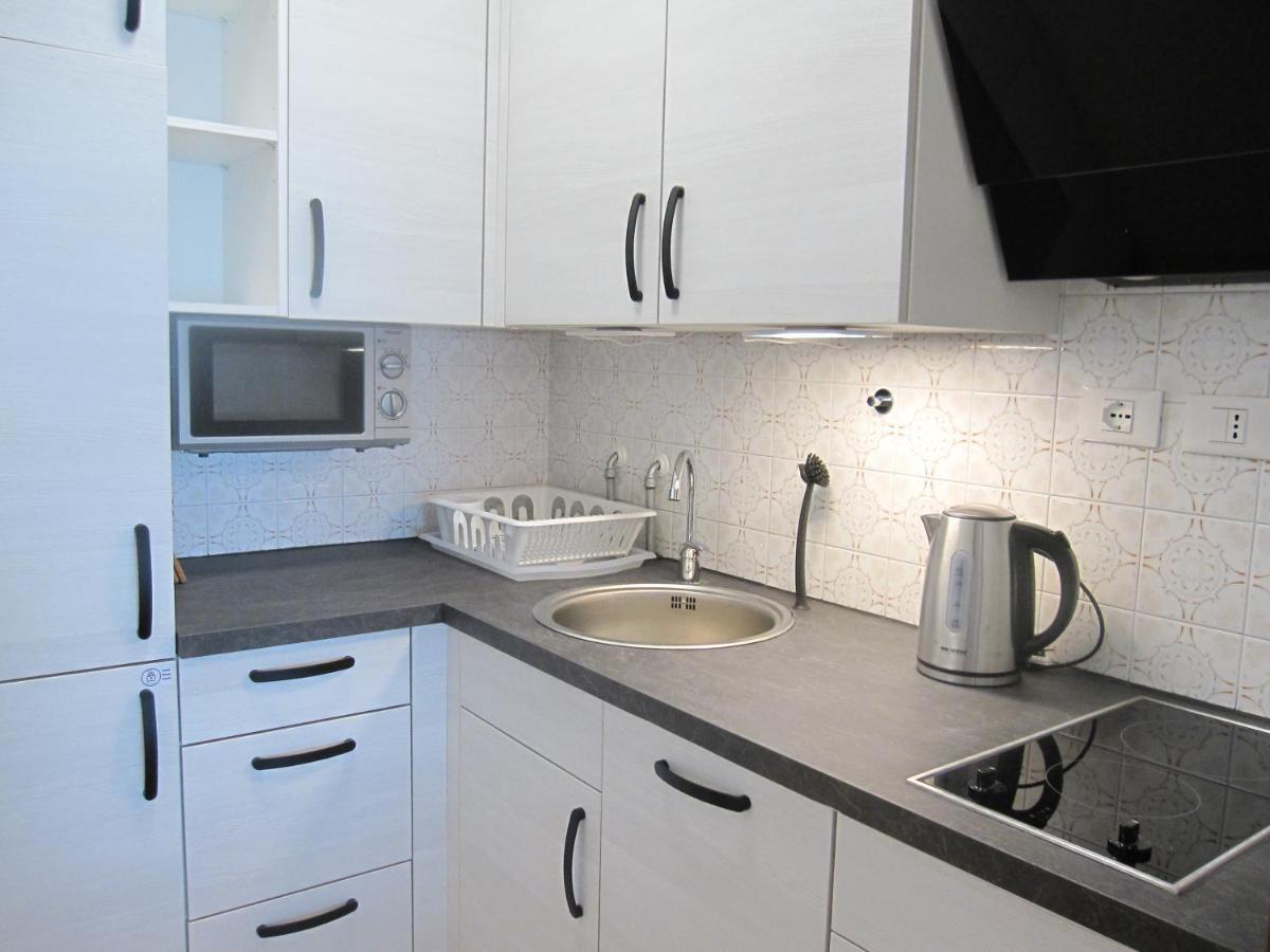 Argea Apartment Градо Екстериор снимка